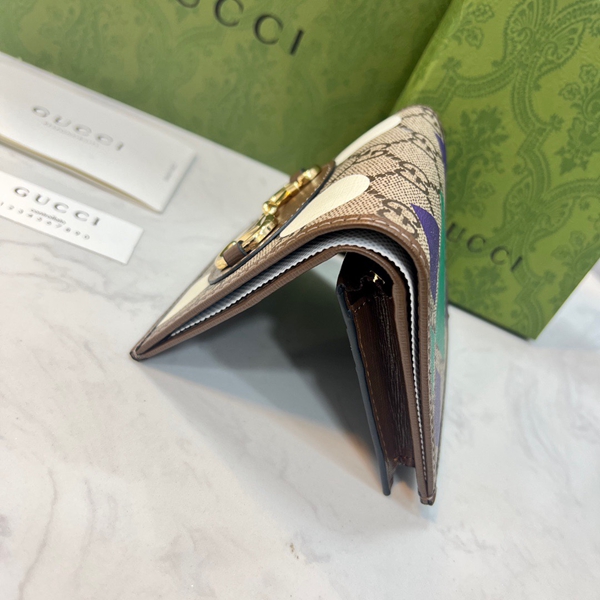 グッチ財布コピー側面デザイン